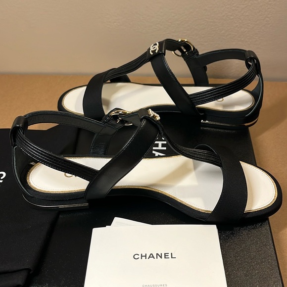 Authentic Chanel Open Toe sandals size 38 - Picture 5 of 12